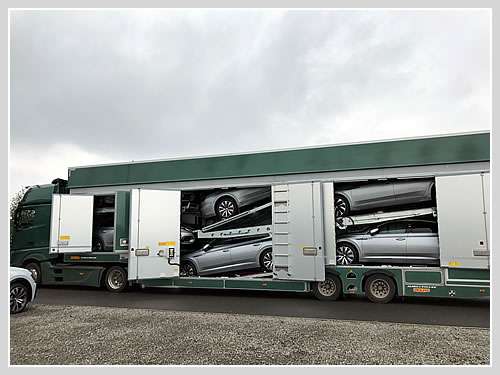 Covered car transport for the VW Arteon.