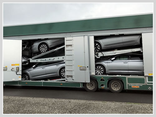 Covered car transport for the VW Arteon.