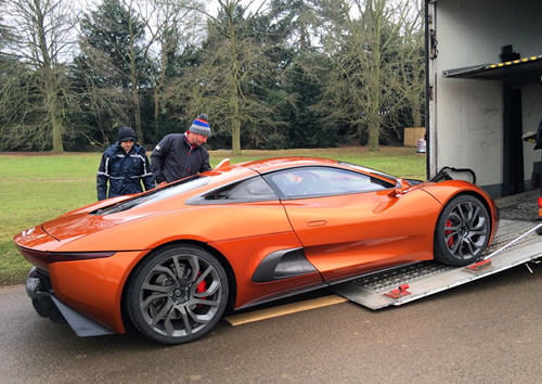 The new VW T-Roc Tour - covered car transport.